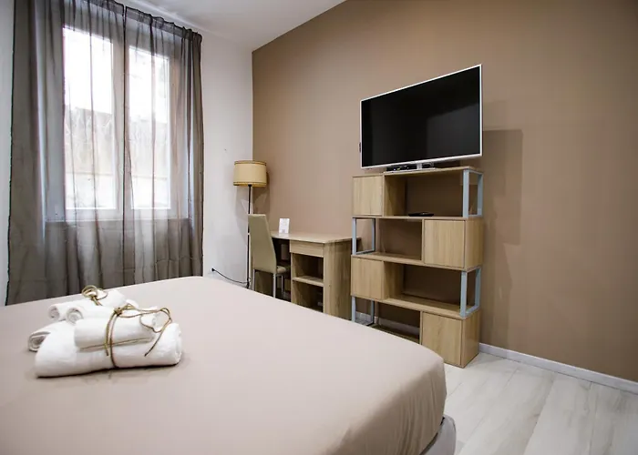 The Traveler's Nest 2 * Genua