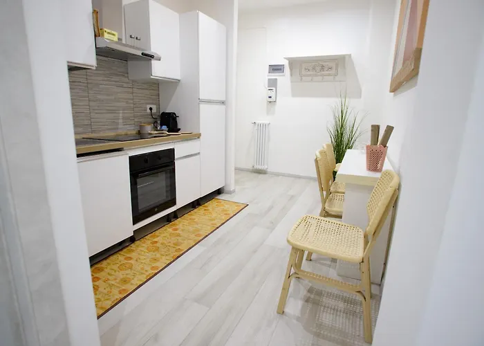 The Traveler's Nest 2 Genua